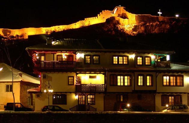 Family Hotel Varosha 2003 ロヴェチ エクステリア 写真